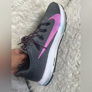 Nike Women's Size 10 Quest Grey Pink Running Sneakers